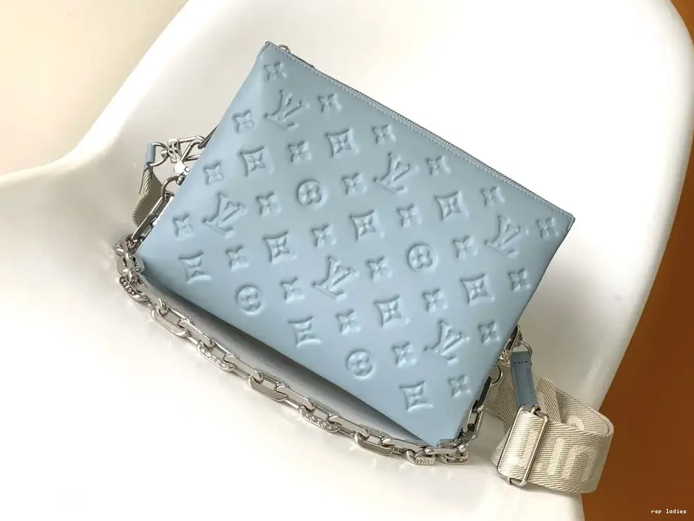 Cheap LOUIS VUITTON COUSSIN PM-26*20*12cm 0601